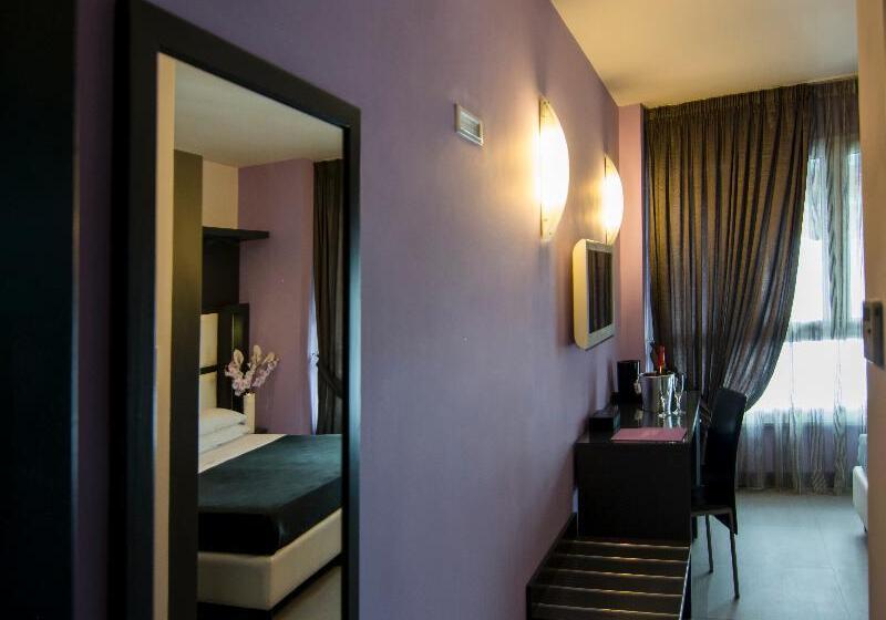 اتاق استاندارد, Golden