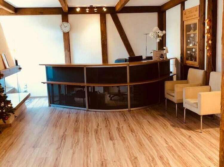 Номер Стандарт Индивидуальный, Harder Minerva