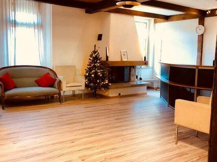 Номер Стандарт Индивидуальный, Harder Minerva