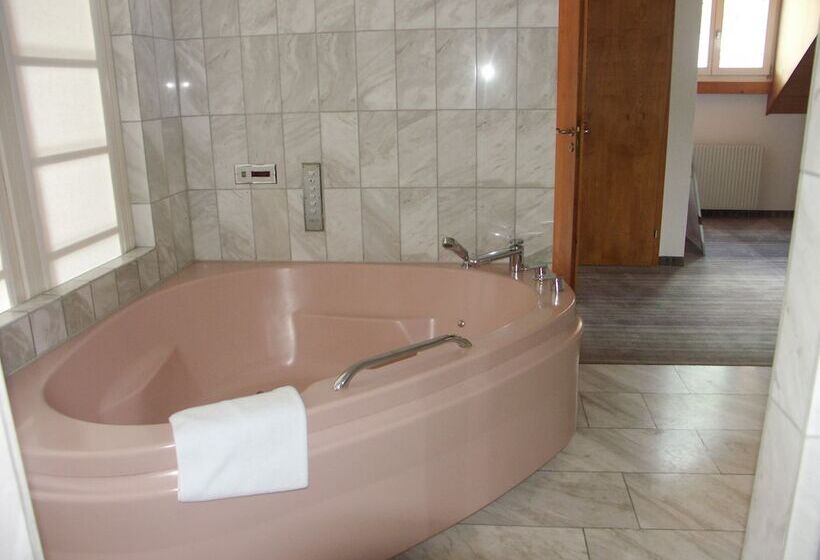 Номер Стандарт, Harder Minerva