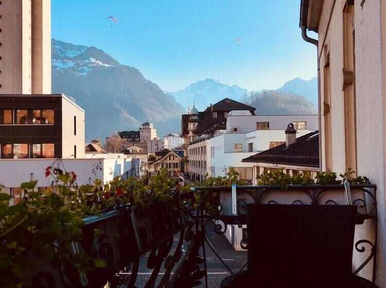 Номер Стандарт, Harder Minerva