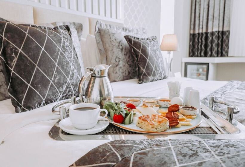 سوییت اجرایی, New Park