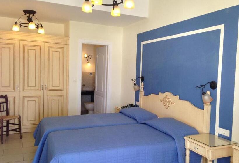 غرفة إقتصادية, Pelican