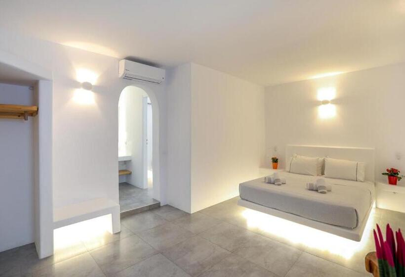 חדר סטנדרט לארבעה, Petinaros