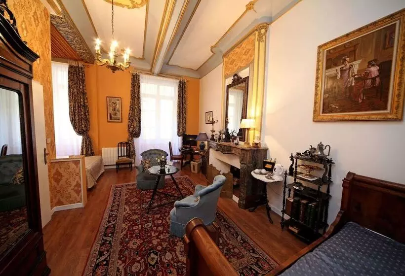 سوییت جونیور, Hôtel Renaissance