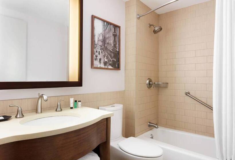 스탠다드 룸 더블 침대 2개, Sheraton Tribeca New York