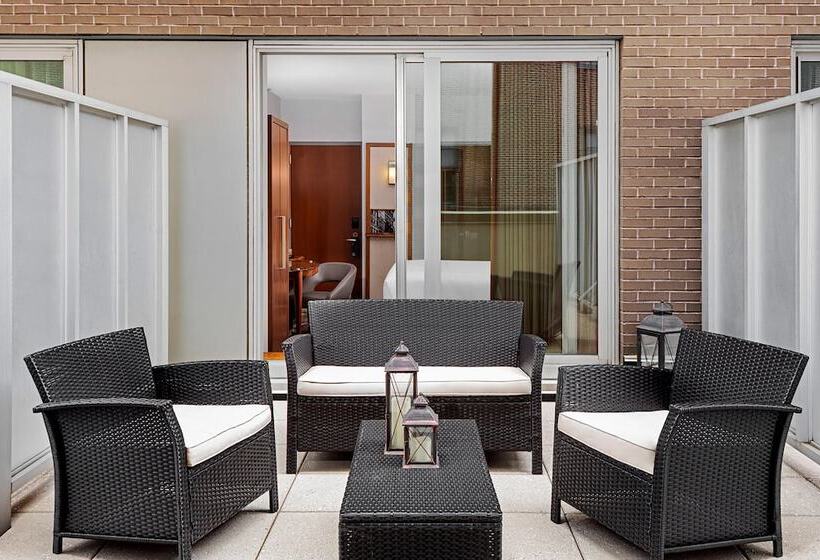 اتاق استاندارد با 2 تخت دوبل, Sheraton Tribeca New York