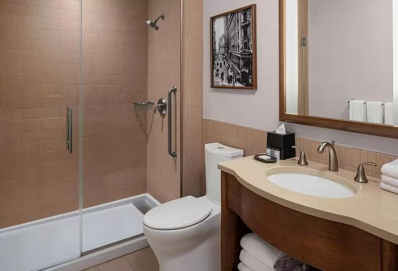 اتاق کلاب, Sheraton Tribeca New York