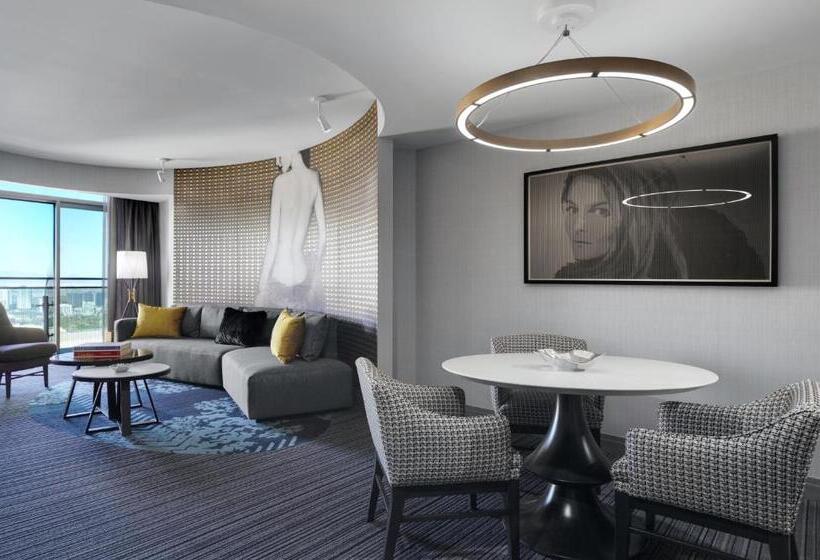 סוויטה עם נוף, The Cosmopolitan Of Las Vegas