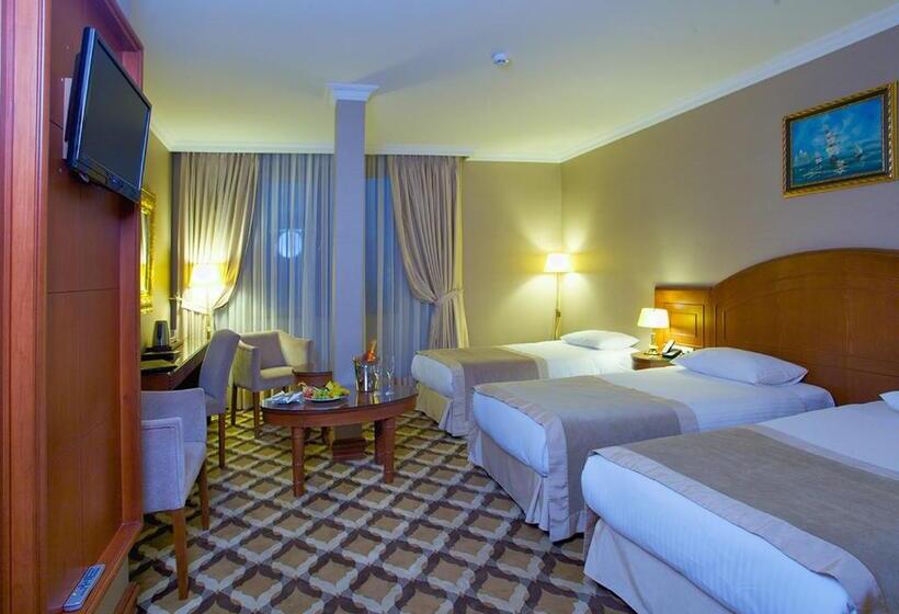 スタンダードトリプルルーム, Tilia