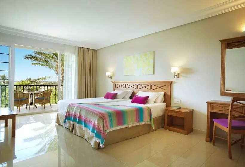 استودیوی استاندارد, Inturotel Sa Marina