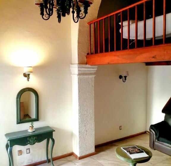 سوئیت با بالکن, Mesón De La Merced Hotel Boutique Patio & Spa