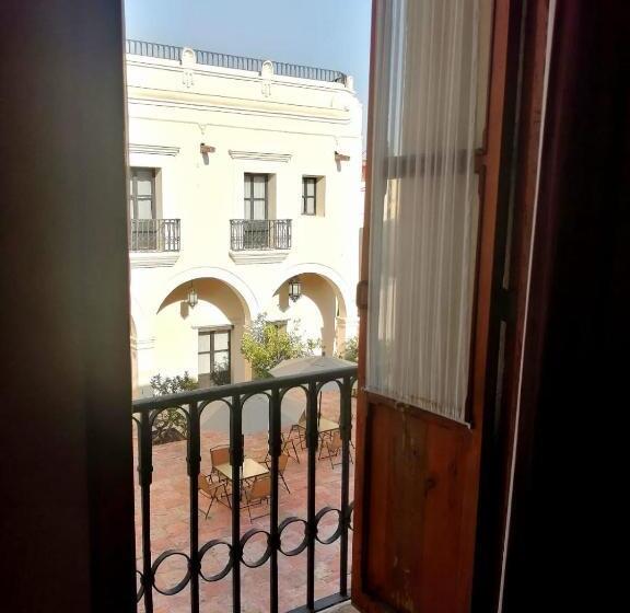 سوئیت با بالکن, Mesón De La Merced Hotel Boutique Patio & Spa
