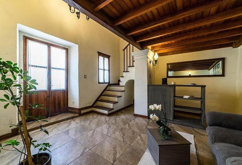 سوئیت با بالکن, Mesón De La Merced Hotel Boutique Patio & Spa