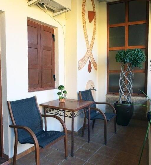 スタンダードスタジオ, Paris Hotel