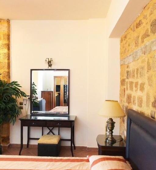 スイート, Paris Hotel