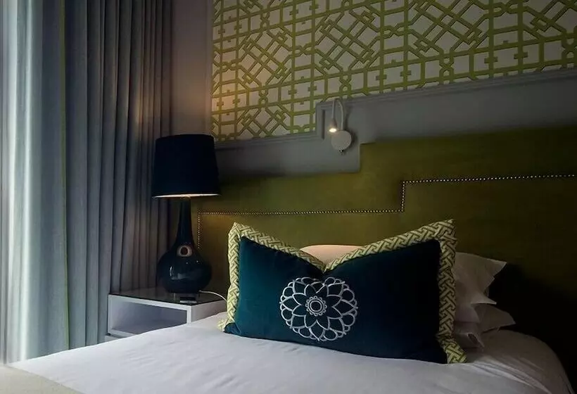 اتاق استاندارد سه نفره, Coração De Fatima Boutique