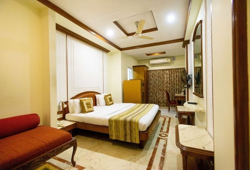 غرفة قياسية, Garden