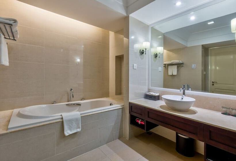 سوییت اجرایی, La Sapinette Hotel Dalat