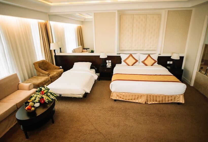 اتاق لوکس سه تخته, La Sapinette Hotel Dalat