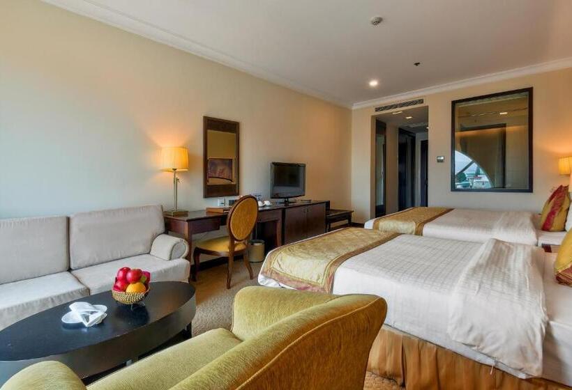 اتاق لوکس با چشمانداز شهر, La Sapinette Hotel Dalat