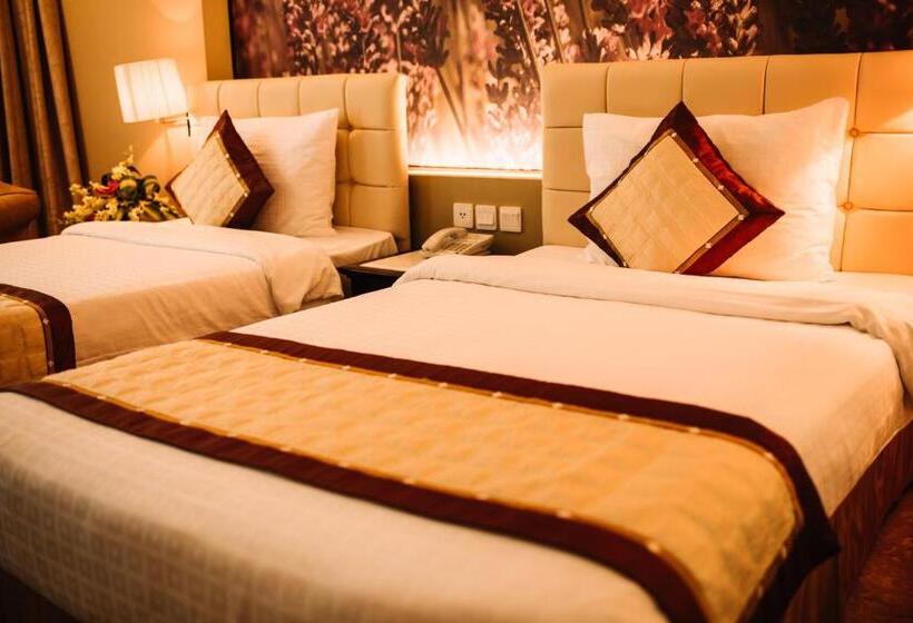 اتاق لوکس با چشمانداز شهر, La Sapinette Hotel Dalat