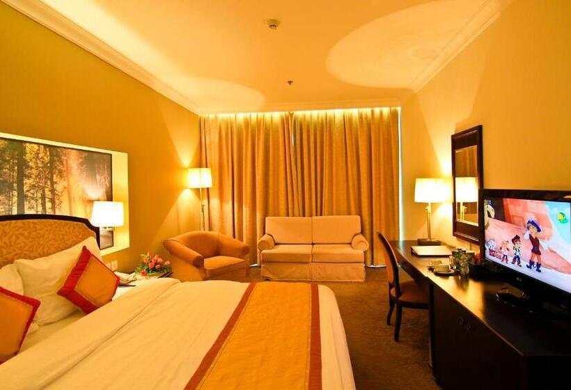 اتاق لوکس با چشمانداز شهر, La Sapinette Hotel Dalat