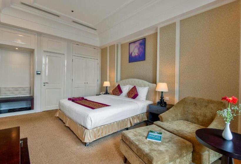 سوییت اجرایی, La Sapinette Hotel Dalat