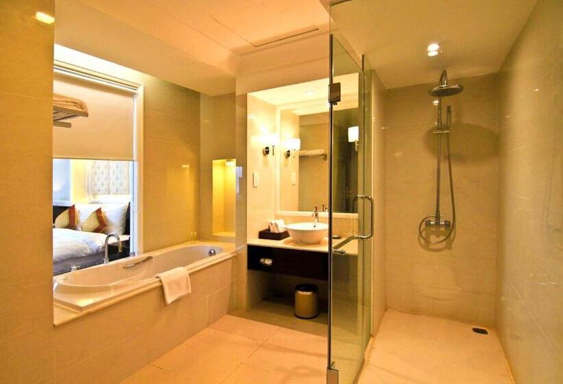 سوییت اجرایی, La Sapinette Hotel Dalat