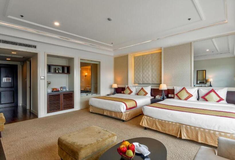 سوئیت جونیور خانوادگی, La Sapinette Hotel Dalat