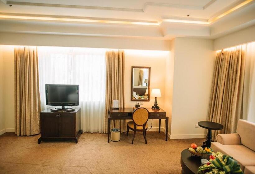 سوئیت جونیور خانوادگی, La Sapinette Hotel Dalat