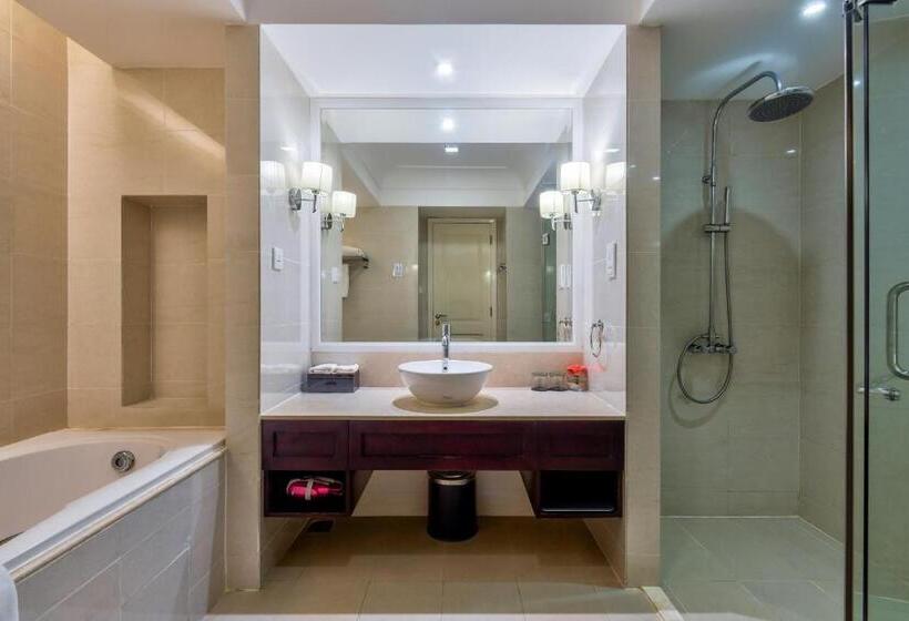 سوییت اجرایی, La Sapinette Hotel Dalat