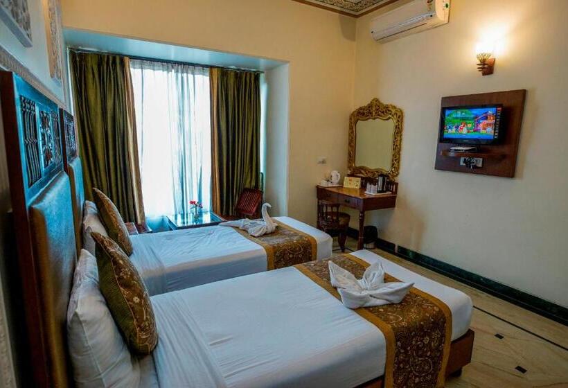 غرفة ديلوكس, Nahargarh Haveli