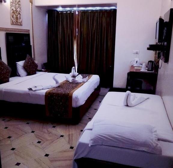 غرفة ديلوكس ثلاثية, Nahargarh Haveli