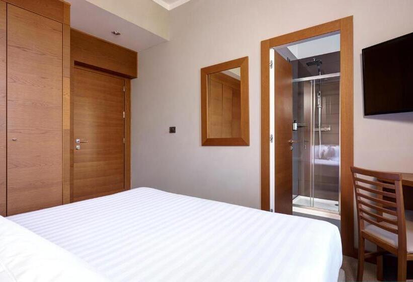 اتاق پرمیوم, Occidental Aurelia