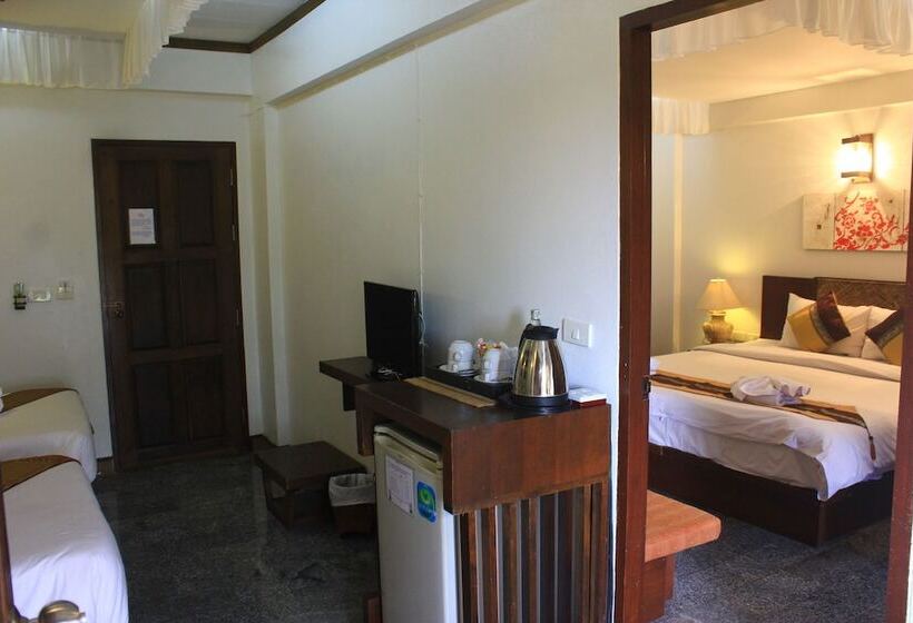 Семейный Номер, Rainforest Chiangmai