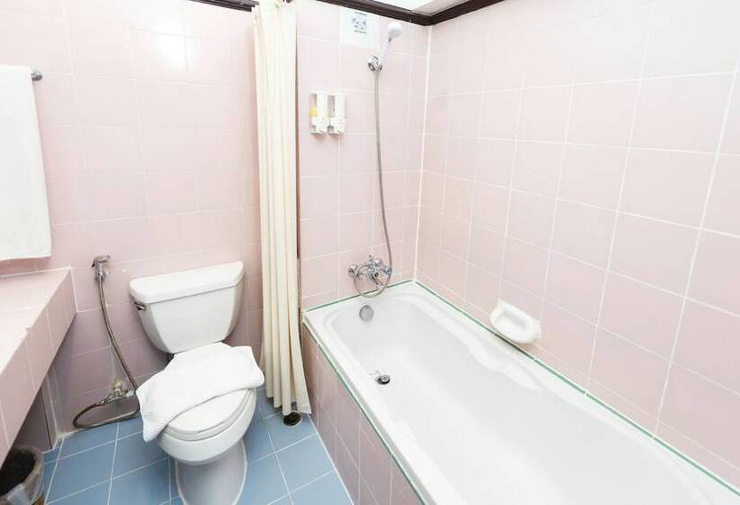 غرفة سوبيريور, River Kwai