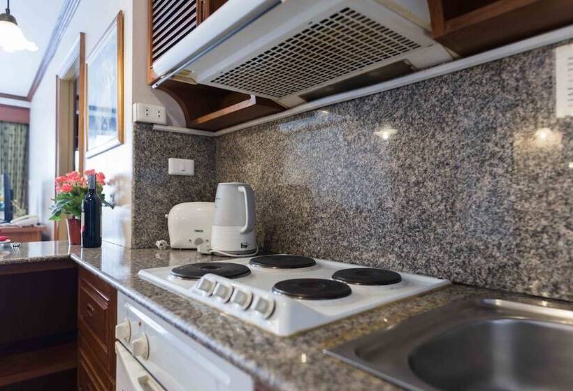 سوئیت 2 خوابه, The Residence Garden