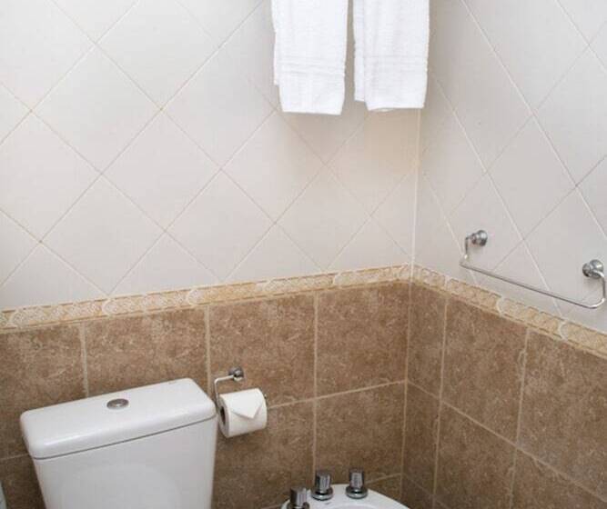 Номер Стандарт Трехместный, Hostel Inn Calafate