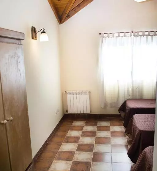 اتاق استاندارد سه نفره, Hostel Inn Calafate