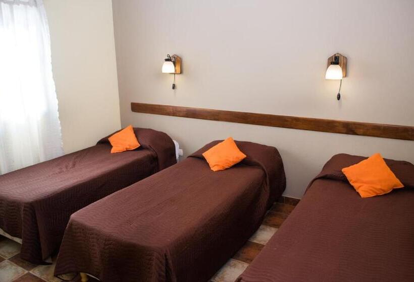 スタンダードトリプルルーム, Hostel Inn Calafate