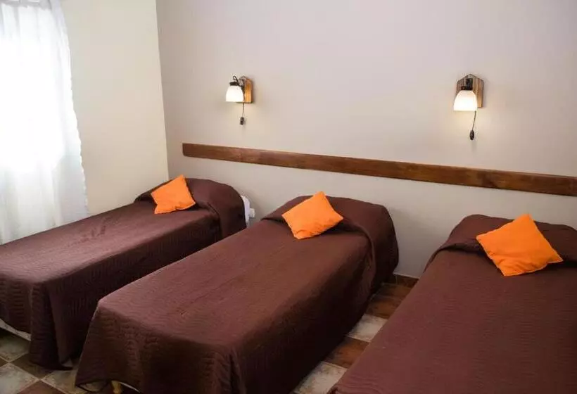 اتاق استاندارد سه نفره, Hostel Inn Calafate