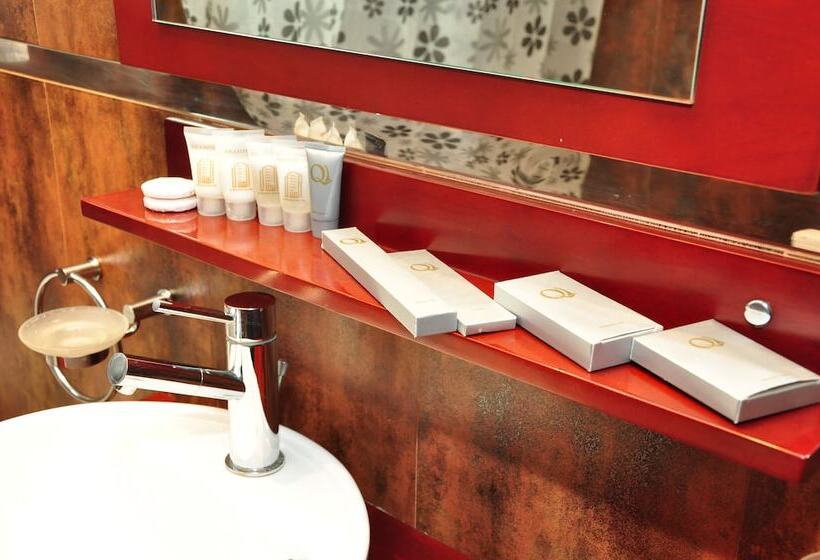 سوییت خانوادگی, Al Manzil Hotel Bahrain