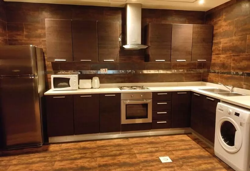 سوییت خانوادگی, Al Manzil Hotel Bahrain