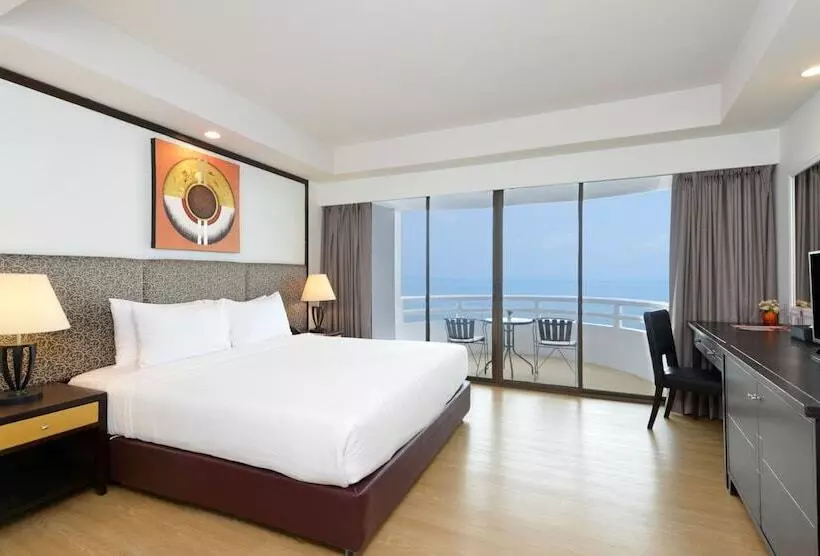 اتاق سوپریور با چشم‌انداز دریا, D Varee Jomtien Beach Pattaya