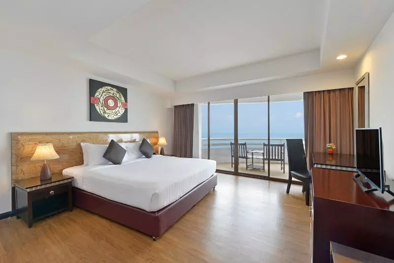 اتاق اجرایی با چشم‌انداز دریا, D Varee Jomtien Beach Pattaya