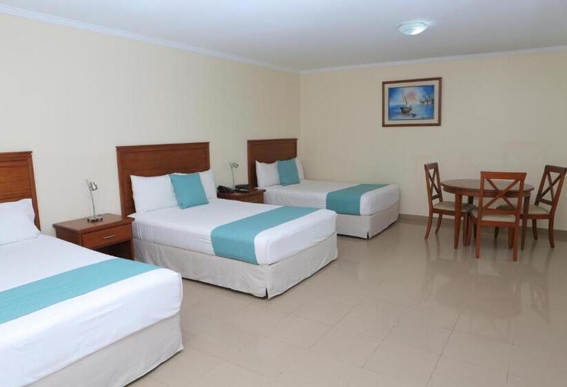 标准三人间, El Marques