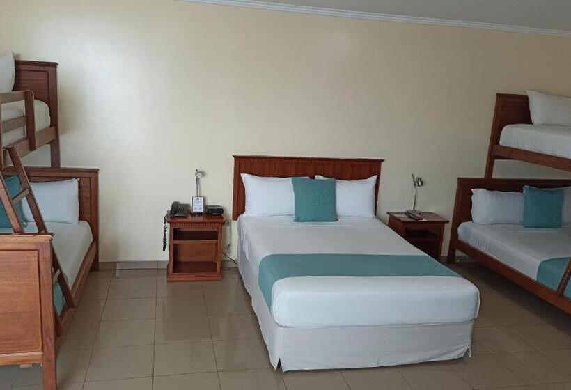 家庭间, El Marques