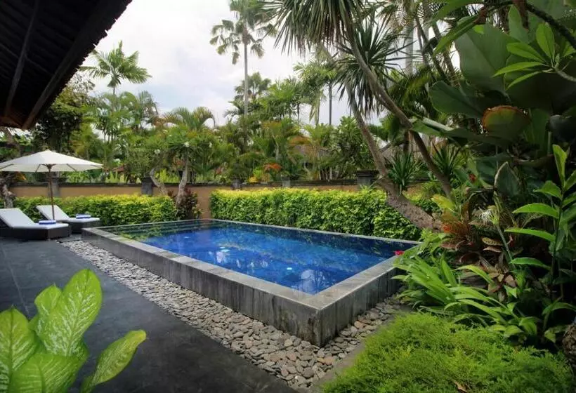 プール付３ベッドルーム　ビラ, Sagara Villas And Suites Sanur By Ahm