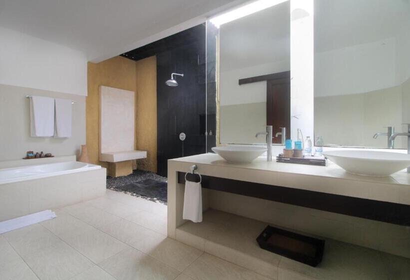 فيلا 3 غرف نوم مزودة بحمام سباحة, Sagara Villas And Suites Sanur By Ahm